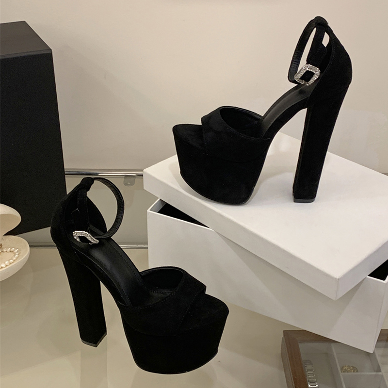 Seksowne sandały na platformie – Women'S Shoes Veja recenzja i cena